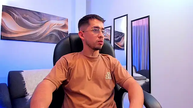 Tommas_Jhonson webcam