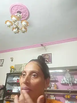 Sexy-Suhani2