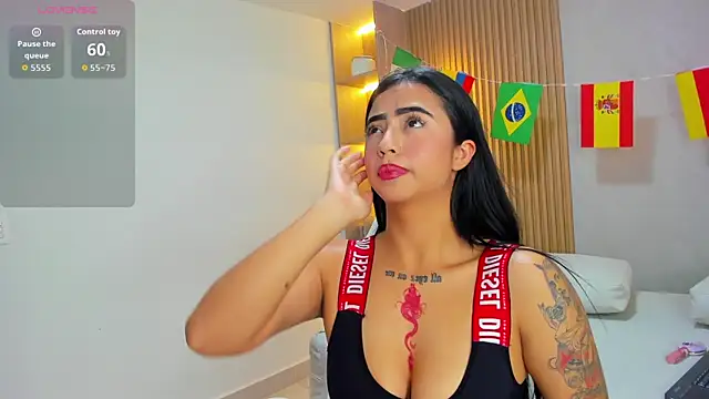 chatroom free Sarah Franco