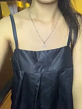 Nhinhi18 webcam