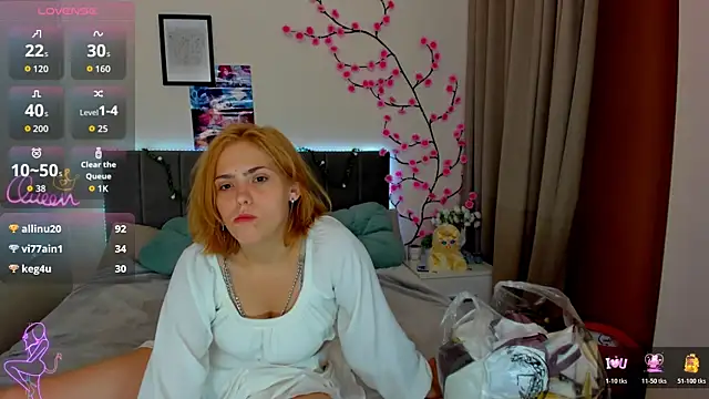 DellaRows webcam