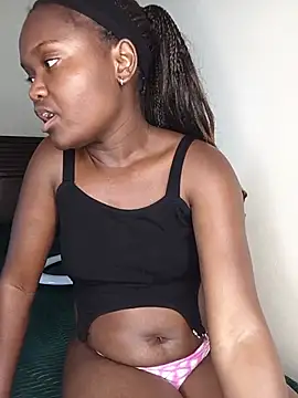 little_creamy webcam