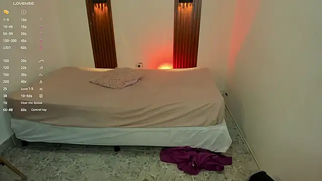 AmyPrice9 webcam