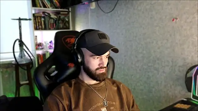 _Serious_Man webcam