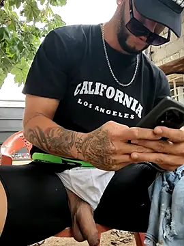 PIGHIGHDIRTY_p0 webcam