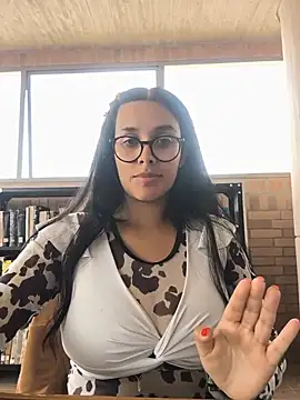 Annya-sweet webcam