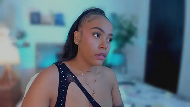 YariRose webcam