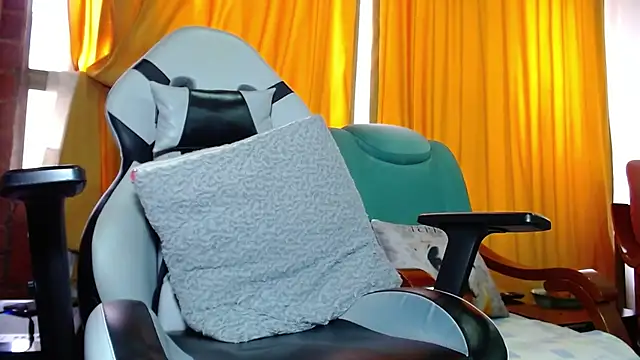 sebastian_horny webcam