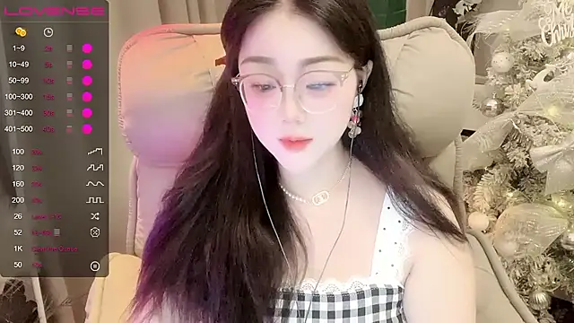 Monica-666888- webcam