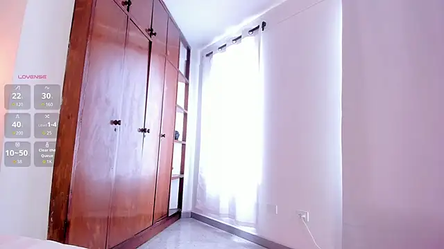 Sallyrosee_ webcam