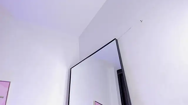 miaapril webcam