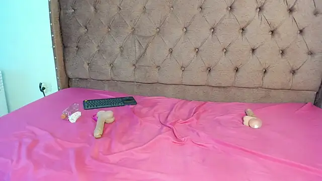 lau_hotfox webcam