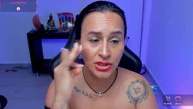 Sara_Charmy