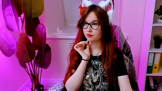CarolGiggly webcam
