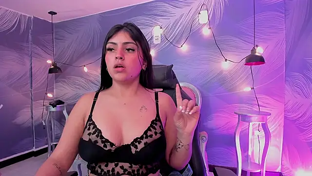 MishRaven webcam