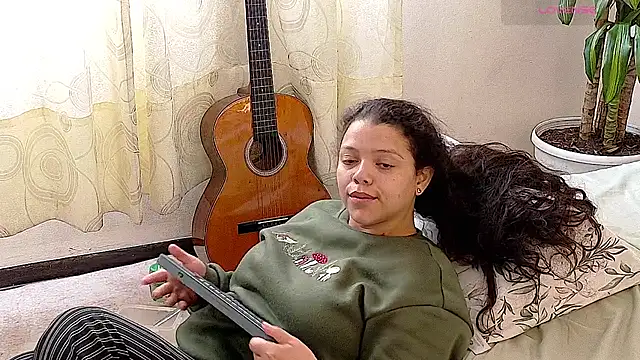Amanda_sweet live cam on StripChat
