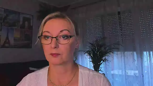 Live sex cam di vanessa_chat