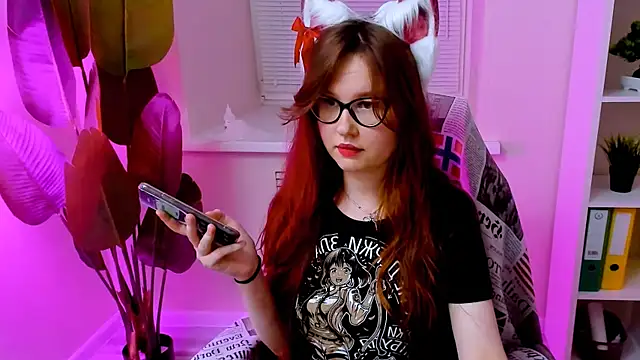 CarolGiggly webcam
