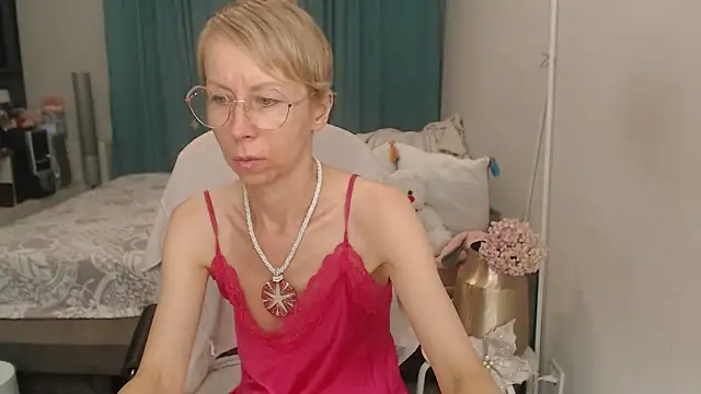 LuxuryNika webcam
