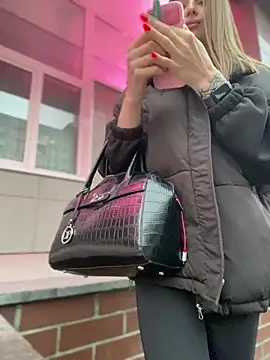 krismagnoly (F young) - vibRRRRate my pussy