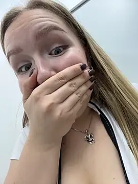 Liza_risky webcam