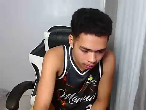 curlyasian_njxx webcam