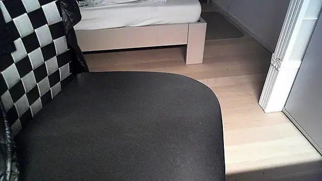 bigjacky (M grandpa) - very big cock