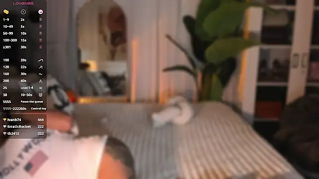 Kivendy - Trans webcam sex chat