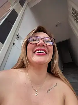 DIANITA_1988 🖖 free cam