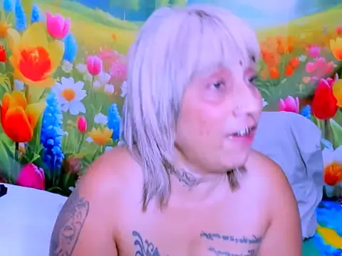 indianroxy webcam