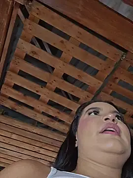 Pretty_Julieta webcam
