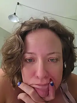 julimonroe webcam