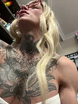 SkinnyLilly