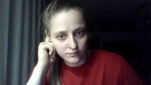 LeaWetGirl live cam on StripChat
