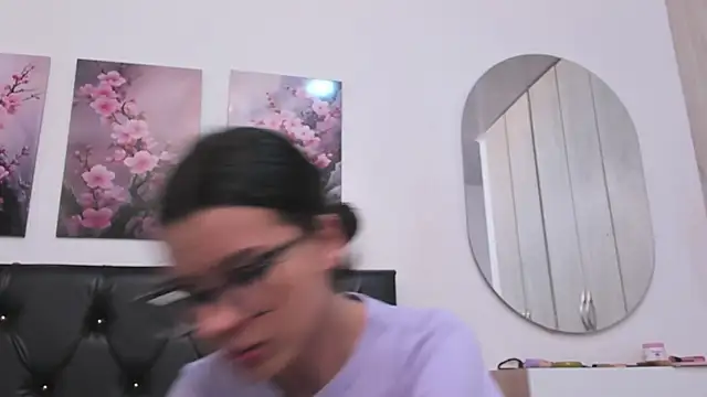 pinky_f00x webcam