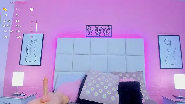 charlotte_kisss webcam