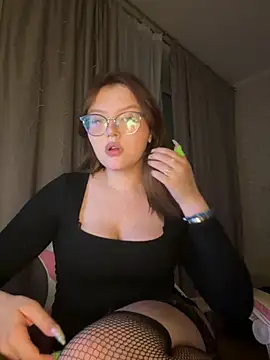 TrishaMoons webcam
