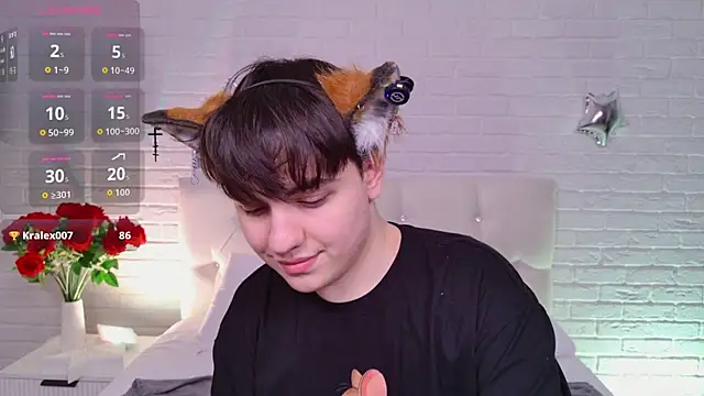 FetishFox webcam