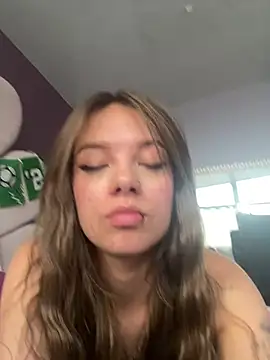 AmmyJones_ live cam on StripChat