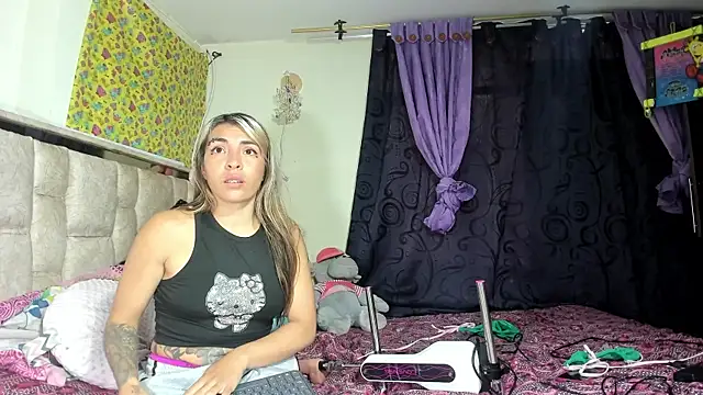 Hotgirldaphne webcam