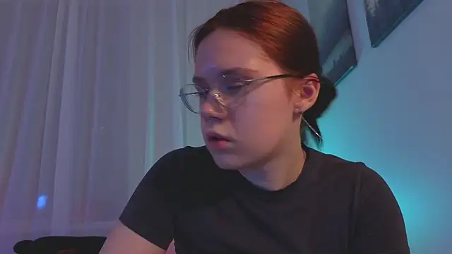 Mia_Luw webcam