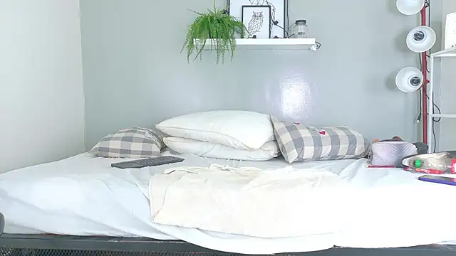 SeleneGibson__ webcam
