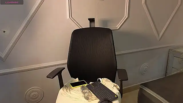 Michaell_Cross webcam