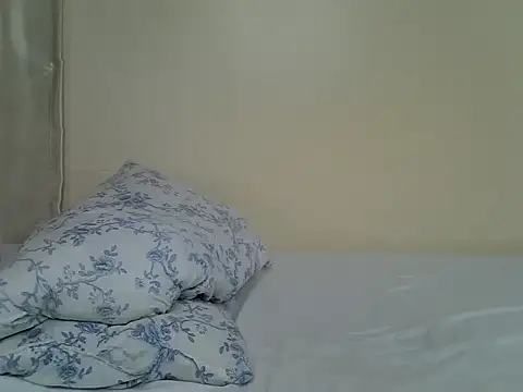Queen_pretty2 webcam