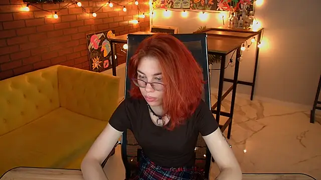 SeraphineDuskryn webcam