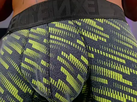 AndrewKenoxx__ webcam