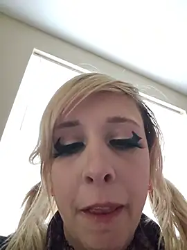 AmethystFoxx webcam