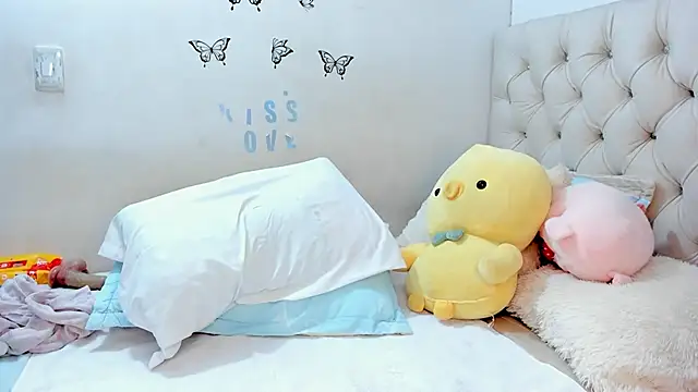 NayaWayne webcam