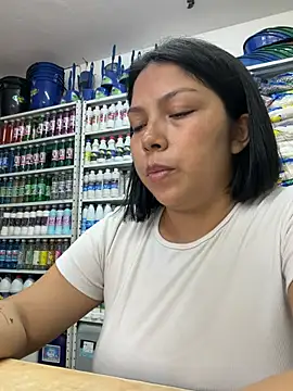 ISABELLA__LUNA webcam
