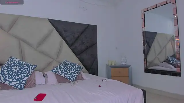 AfroditaVega_ live cam on StripChat